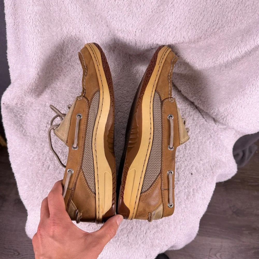 Sperry excellent limited